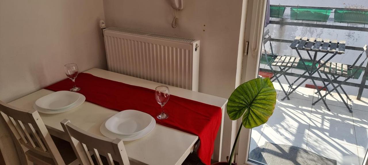 Garden Apartments Belgrado Buitenkant foto